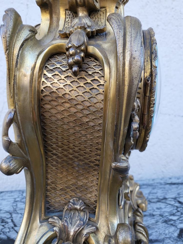 Gilded bronze cartel, 19th century