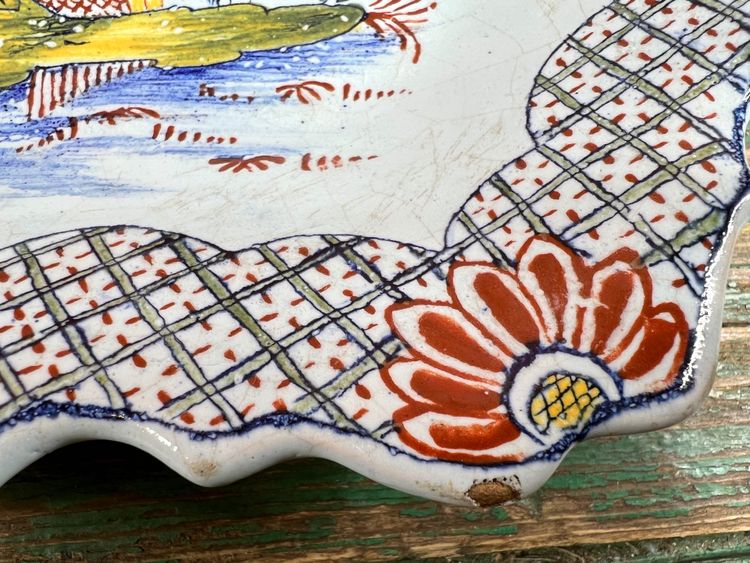 Large Sinceny Earthenware Tray – 18th Century – Chinoiserie & Bird Decor
