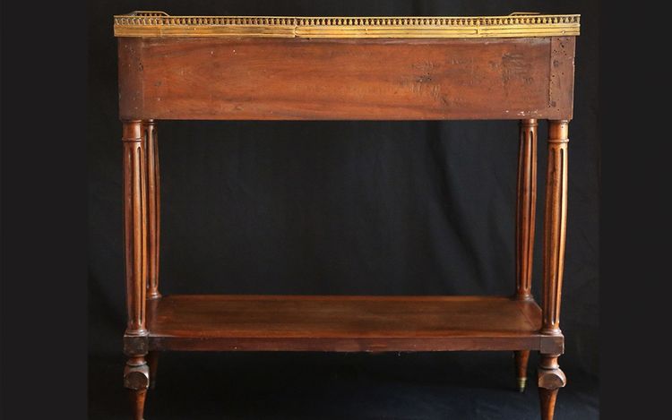Console Louis XVI, walnut, XVIIIth century
