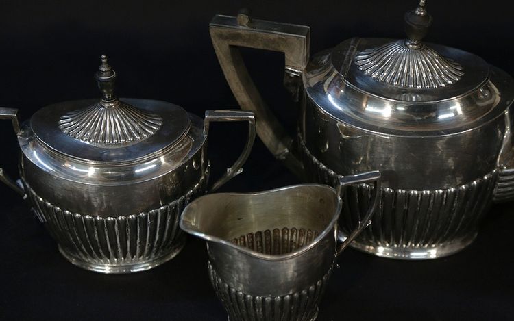 Silver-plated tea service English 