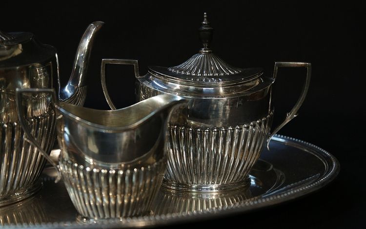 Silver-plated tea service English 