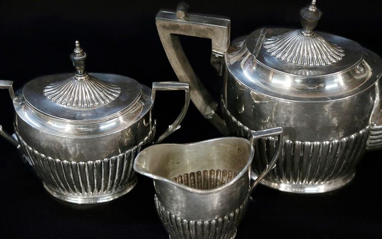 Silver-plated tea service English 