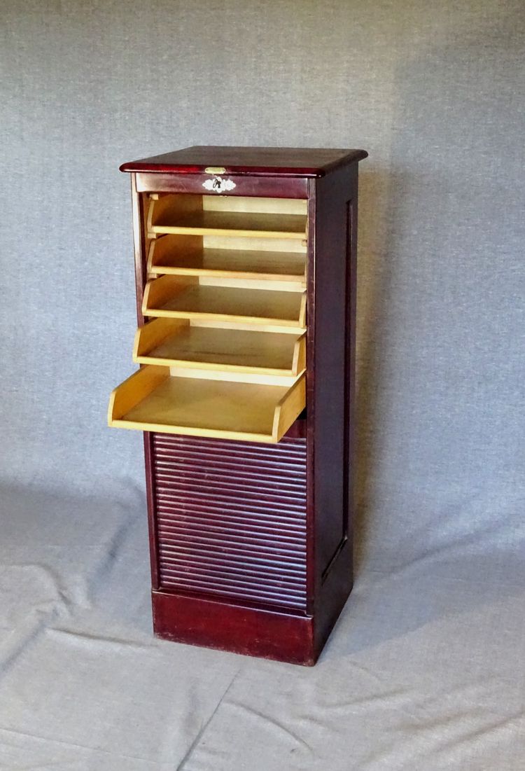 Curtain filing cabinet, by Thonet 1932