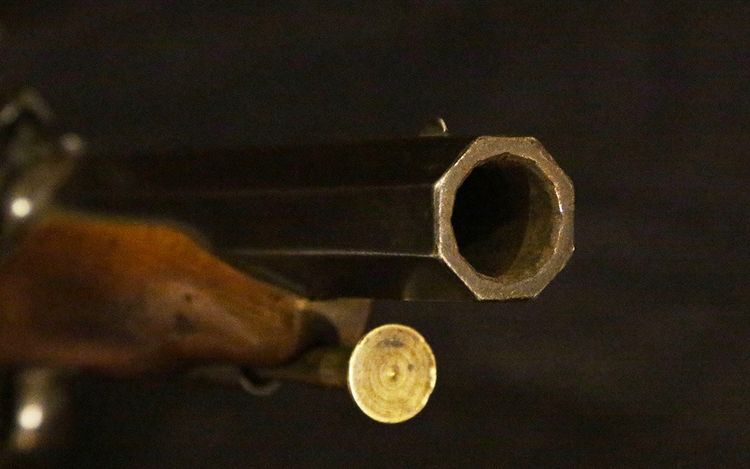 Pistola da ufficiale, a percussione, inizio XIX secolo