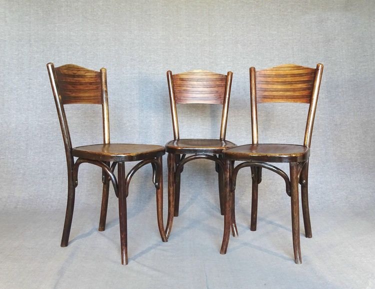 Three Fischel bistro chairs with laminated seats No. 7273, No. Thonet
