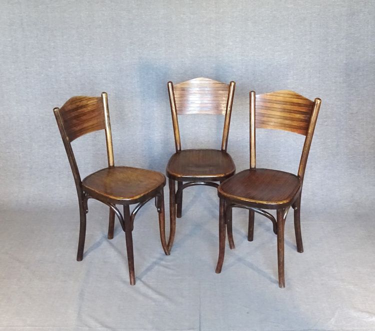 Three Fischel bistro chairs with laminated seats No. 7273, No. Thonet