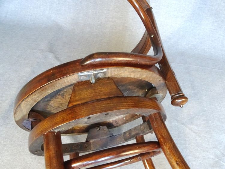 KOHN office armchair N°704/n circa 1905 no Thonet