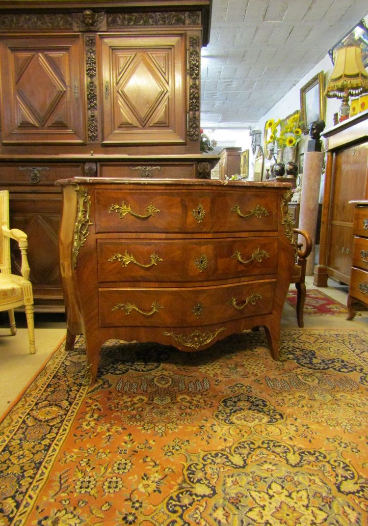 Commode Louis XV - Estampillée Chardonnay