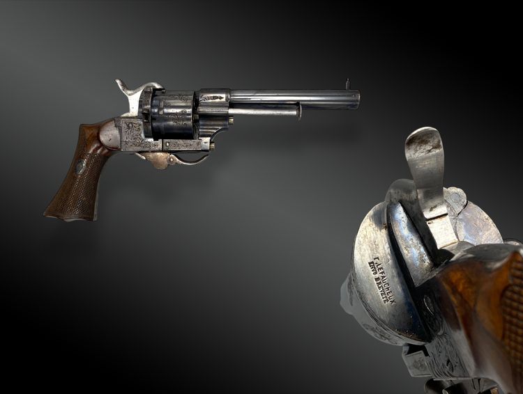 Coffret contenant un REVOLVER LEFAUCHEUX FINITION LUXE Belgique – XIXème siècle.