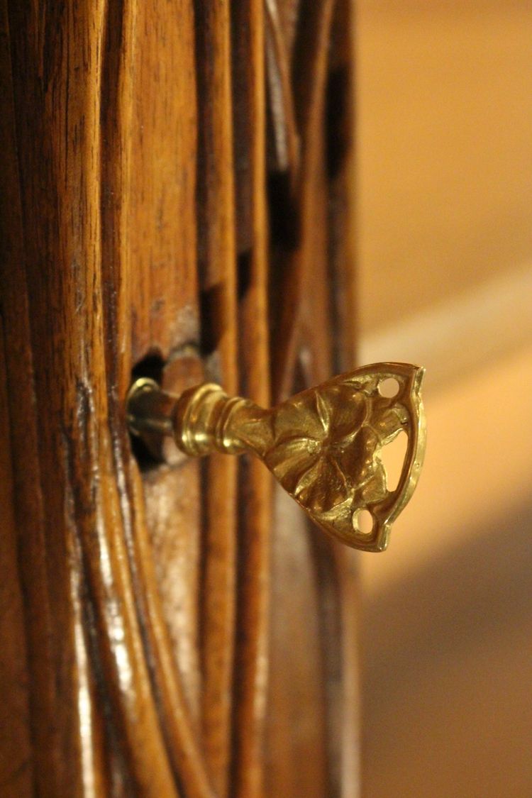 Exceptional Art Nouveau window display