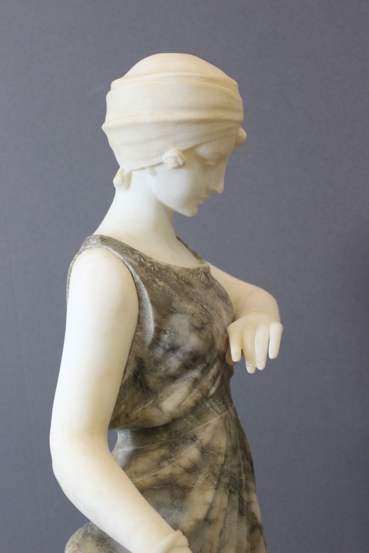 Scultura in alabastro, Donna con turbante di Corrini