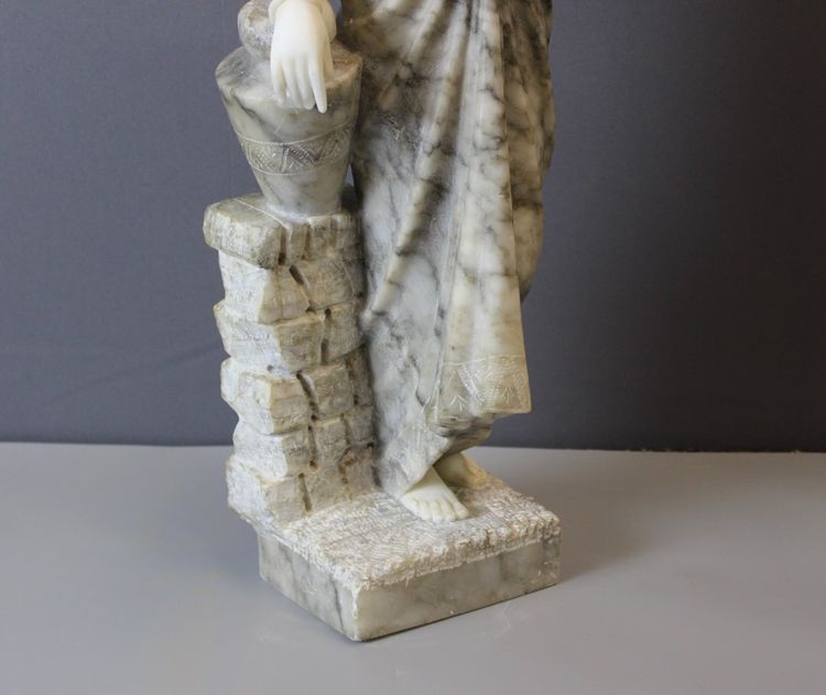 Scultura in alabastro, Donna con turbante di Corrini