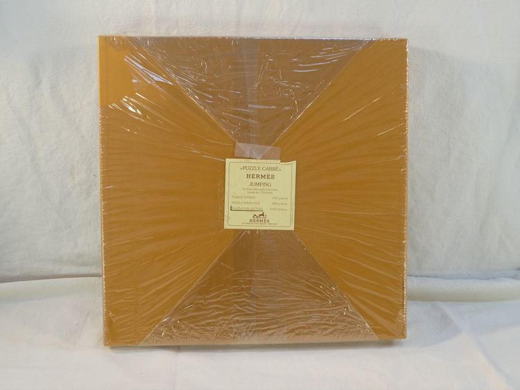 HERMES Paris RARE Grand Puzzle Collection de 4000 pieces en bois "JUMPING"