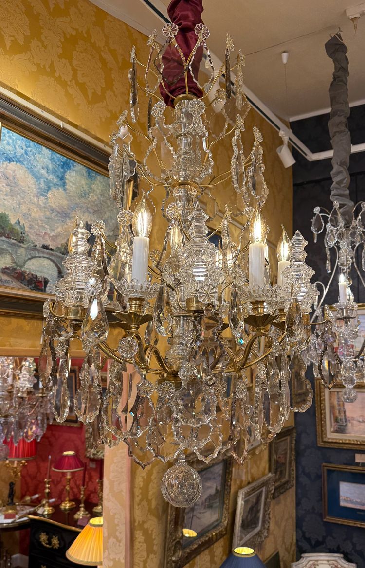 Signed Baccarat - Louis XV Style Chandelier in Gilt Bronze and Cut Crystal, circa 1880-1890