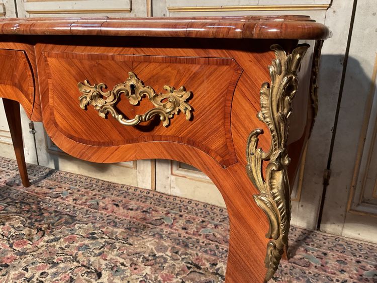 Scrivania piatta in palissandro e bellissimi bronzi