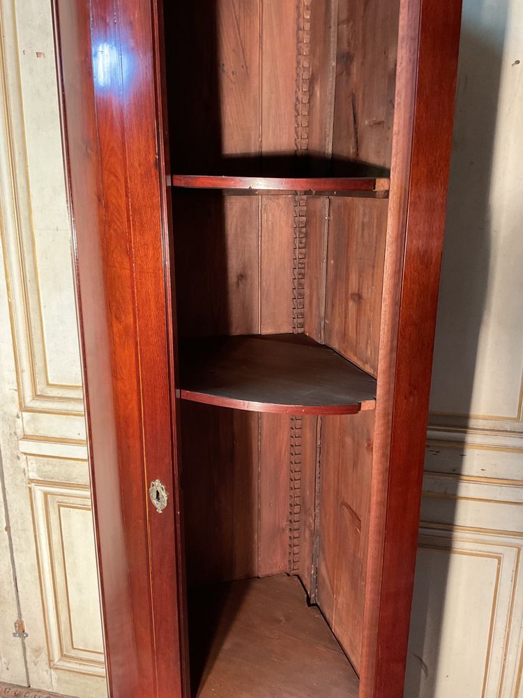 19th century mahogany curved corner cupboard, port work