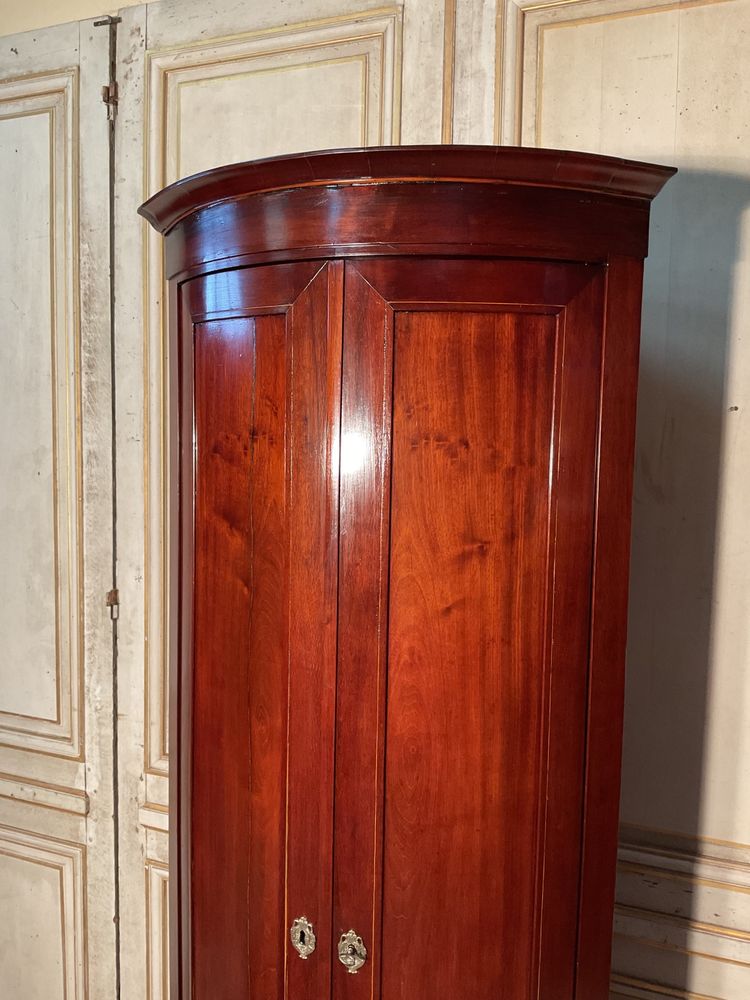 19th century mahogany curved corner cupboard, port work