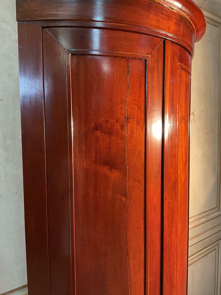 19th century mahogany curved corner cupboard, port work