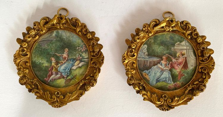 Paar Miniaturen im Louis XV-Stil. Anfang des 20. Jahrhunderts. Vergoldete Bronzerahmen.