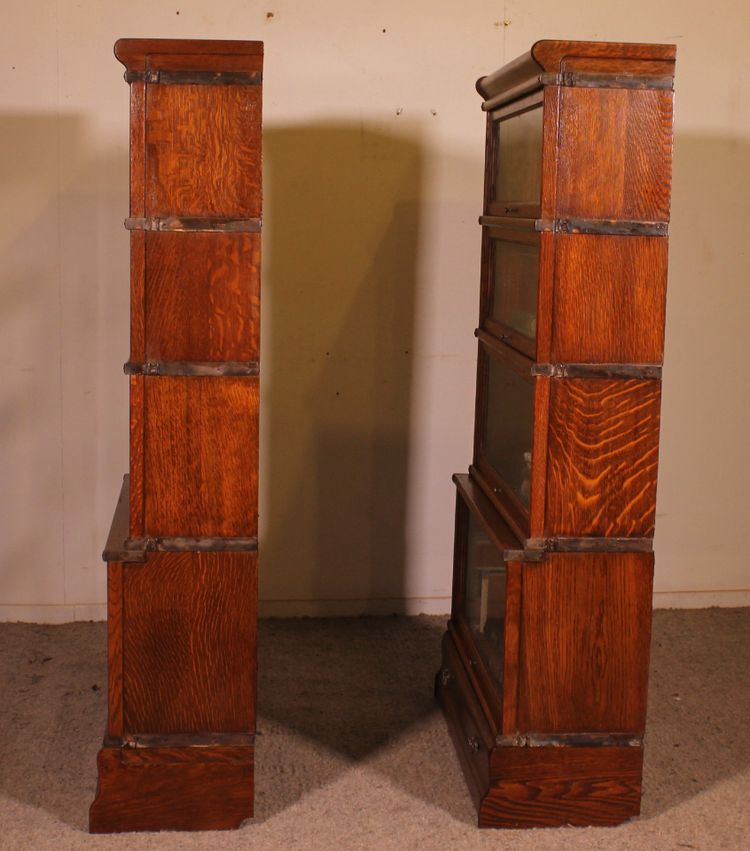paire de bibliothèques Globe Wernicke en chêne circa 1900