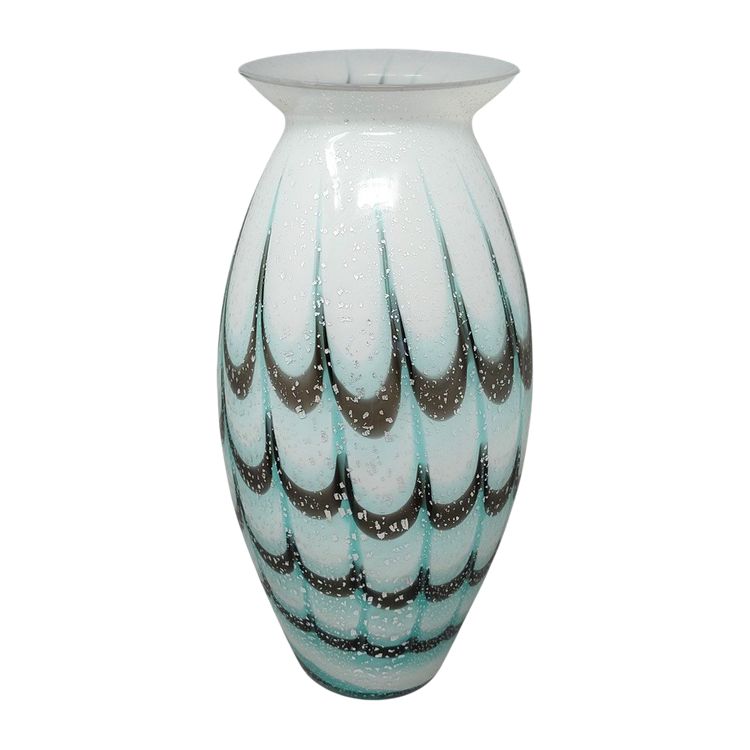 Vase de luxe artisanal en verre de Murano des années 1960. Fabriqué en Italie.