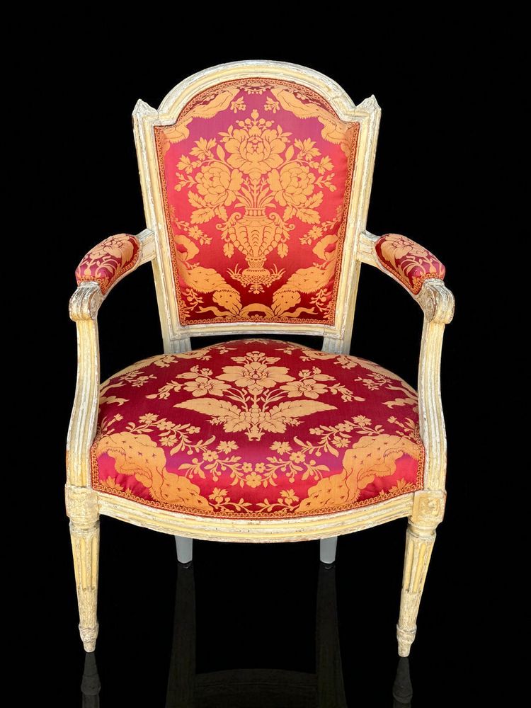 PAIR OF 18TH CENTURY LOUIS XVI ARMCHAIRS IN LACQUERED WOOD COVERED IN FABRIC