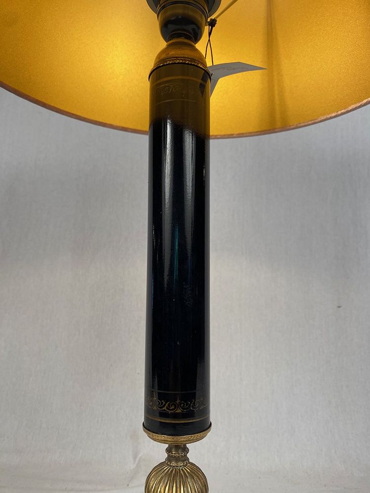 Pied de lampe en métal laqué noir sur base marbre, milieu XXe