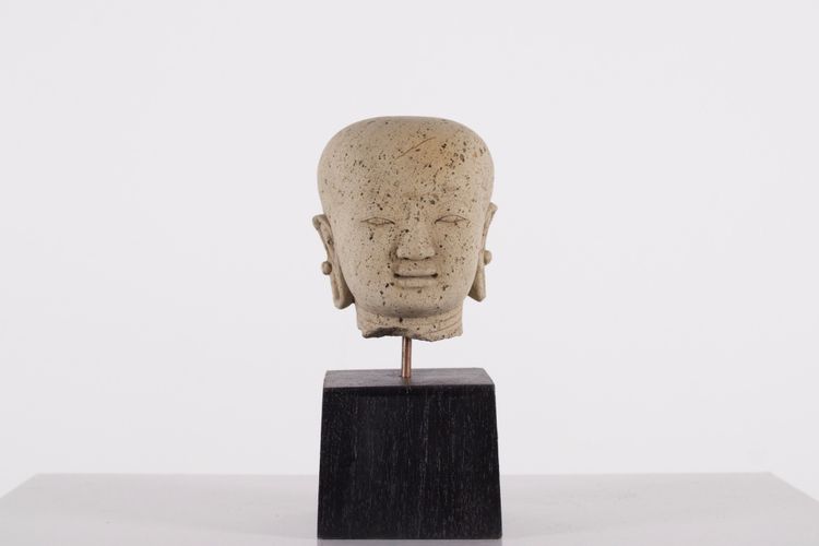 Tête de Bouddha en Tuf du Royaume Majapah