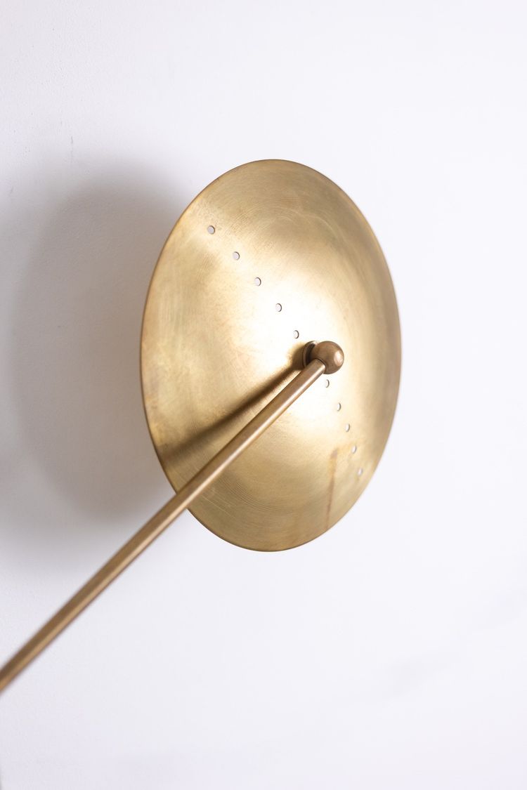 Contemporary 6-light wall sconce in patinated brass. LS6455808Z