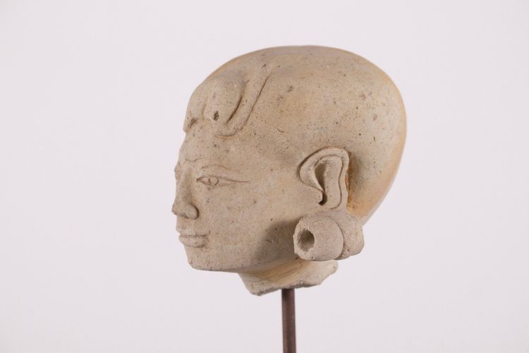 Tête en Tuf Royaume Majapahit