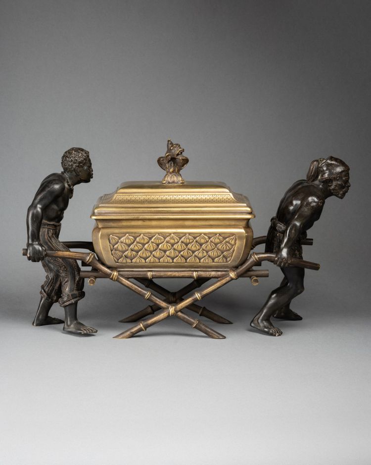 Arche d’Alliance portée par deux Éthiopiens, bronze du XIXe siècle 