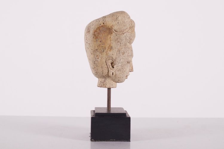 Tête en Tuf Royaume Majapahit
