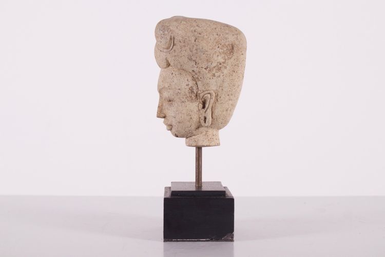 Tête en Tuf Royaume Majapahit