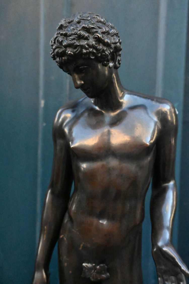 Paar seltener Bronzen: Die Medici-Venus und der Belvedere-Antinoos nach der Antike