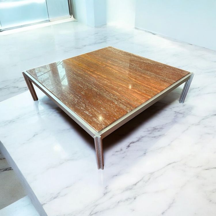 Georges Ciancimino – Sehr wichtiger und seltener quadratischer Couchtisch aus rotem Travertin, ca. 1970