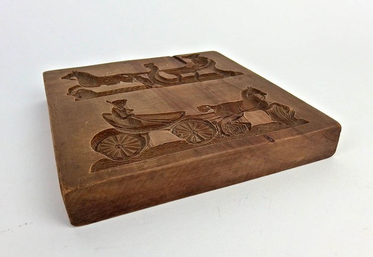 Tagliabiscotti in legno