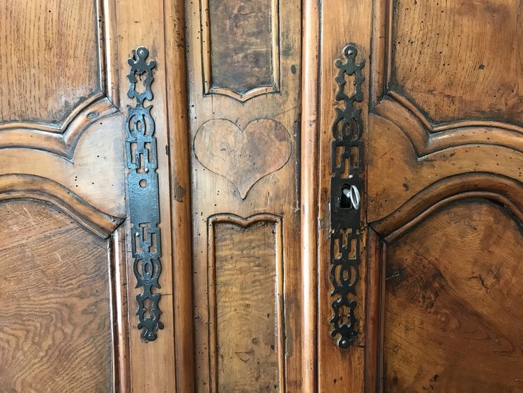 Coppia di porte antiche in legno da frutto della fine del XVIII secolo