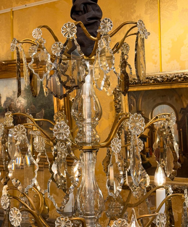 Signed Baccarat Louis XV Style Chandelier in Gilt Bronze and Cut Crystal, circa 1880-1890