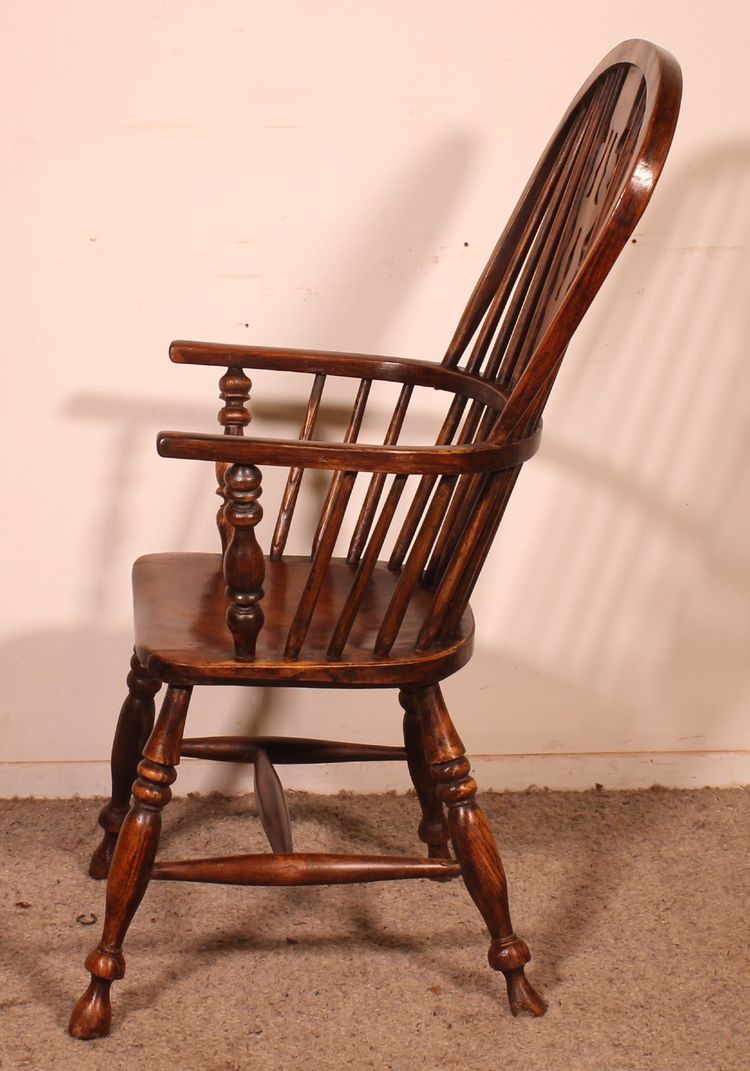 Windsor Armchair In Ash And Elm From The Early 19th Century