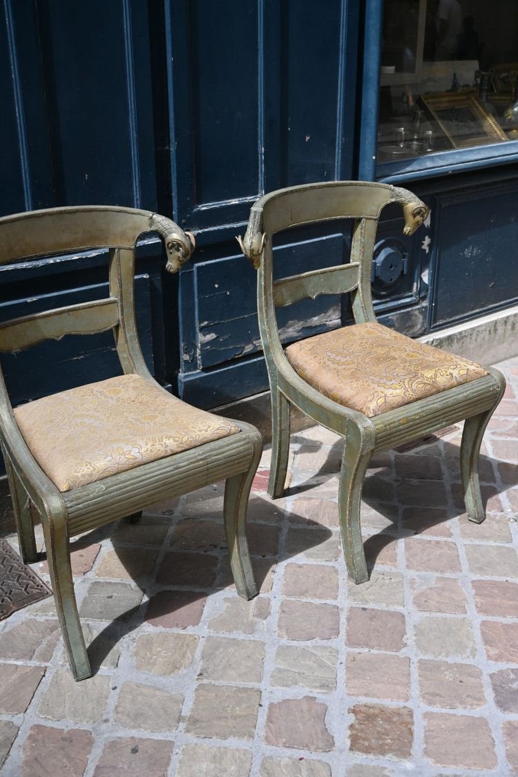 Pair of chairs decorated with ram's heads in plated metal, INDIA