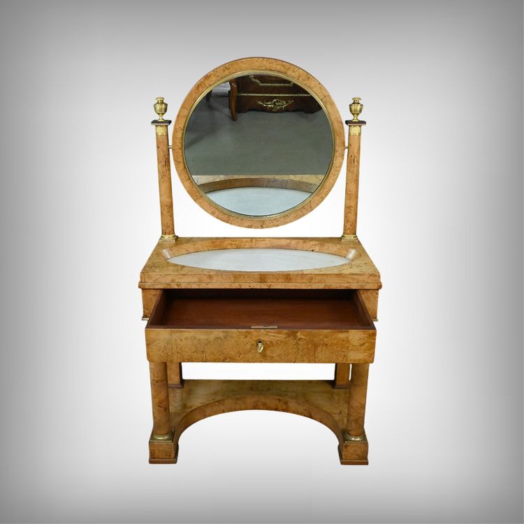 Coiffeuse en placage de Loupe d’Orme, époque Empire – Début XIXe