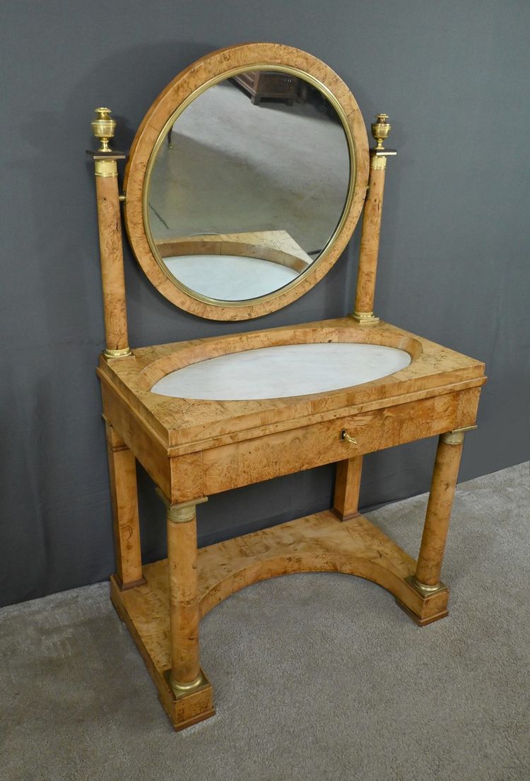 Coiffeuse en placage de Loupe d’Orme, époque Empire – Début XIXe
