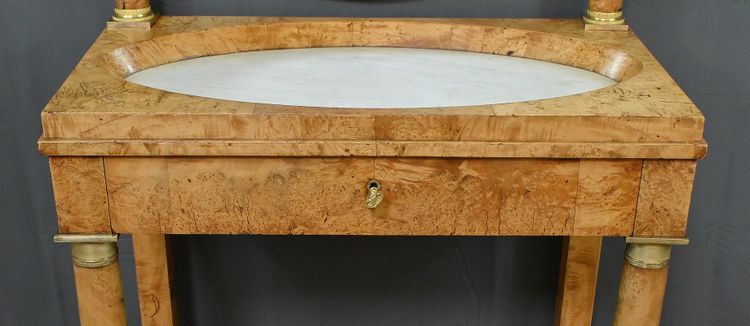 Coiffeuse en placage de Loupe d’Orme, époque Empire – Début XIXe
