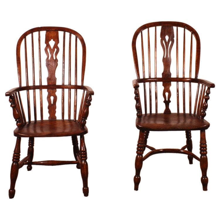 Coppia di poltrone Windsor inglesi del XIX secolo