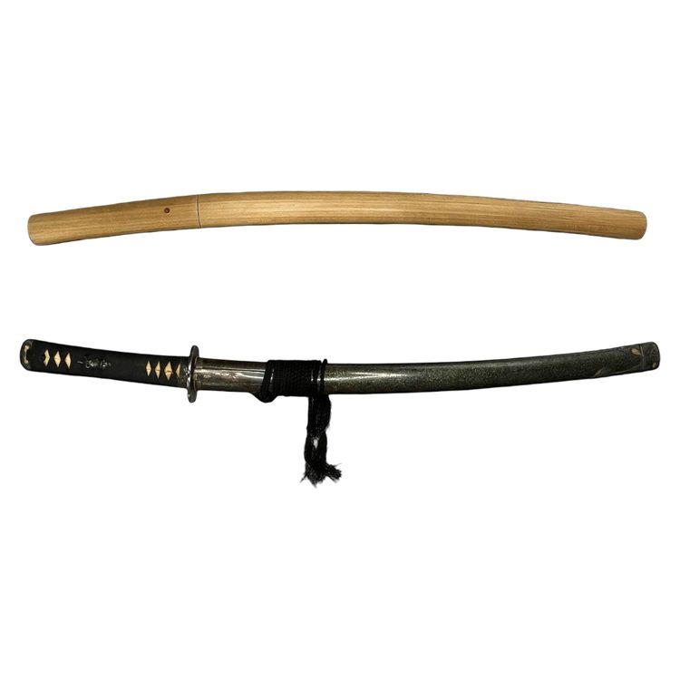 SABER called Wakizashi signed Echigo no kami Kanesada in shirasaya with koshirae - Japan - 17th century