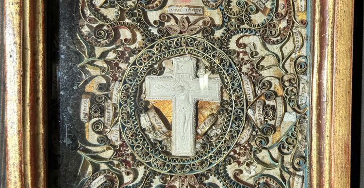 Paperolles Reliquary to the Glory of the Jesuits - late 19th / early 20th century