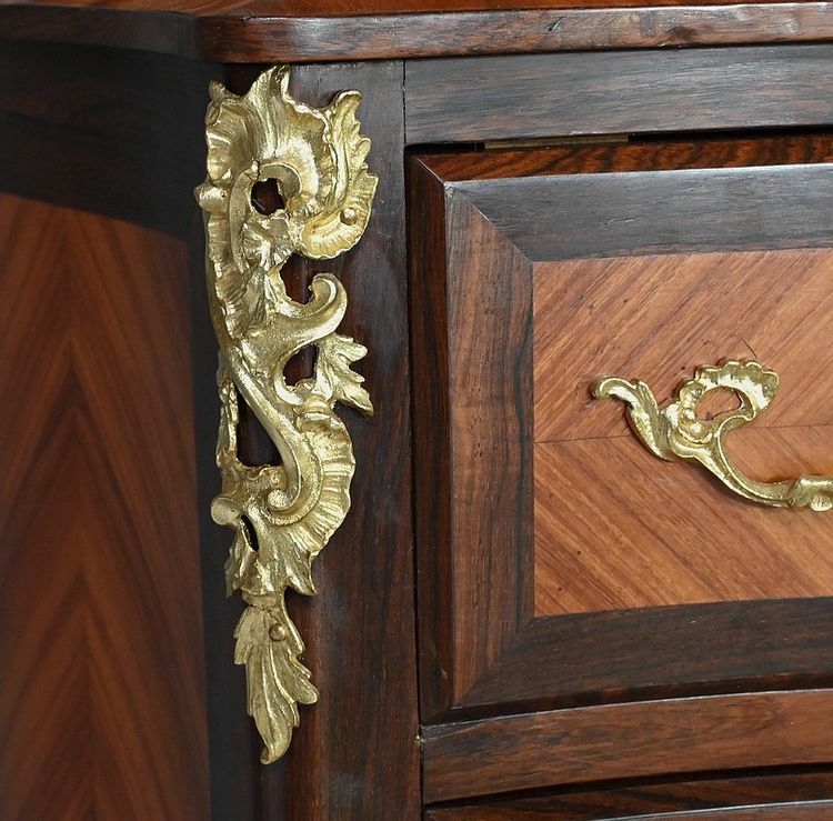Cassettone in palissandro e intarsi in palissandro in stile Luigi XV – seconda metà del XIX secolo
