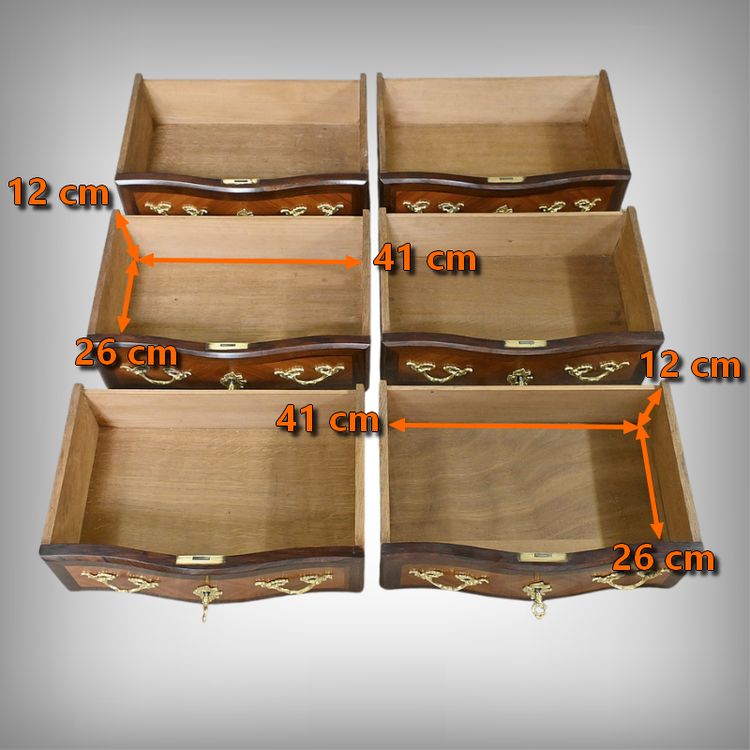 Cassettone in palissandro e intarsi in palissandro in stile Luigi XV – seconda metà del XIX secolo