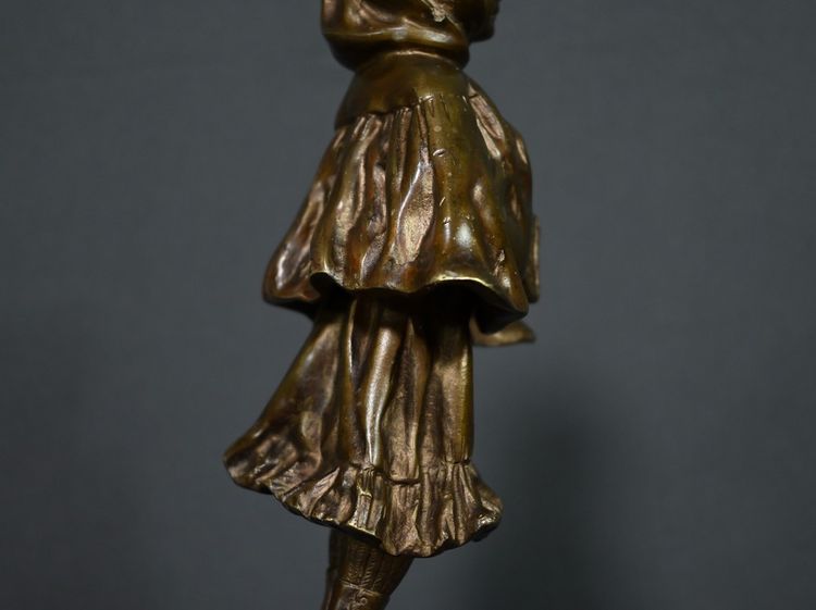 Bronzo “La scolaretta”, firmato Tremo – Inizio XX secolo