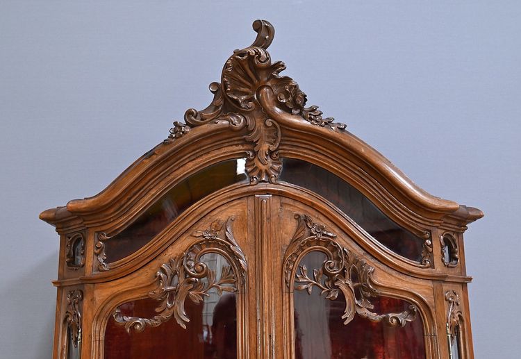 Vitrine Liégeoise deux-corps en Noyer, Style Rocaille, Belgique – Fin XIXe